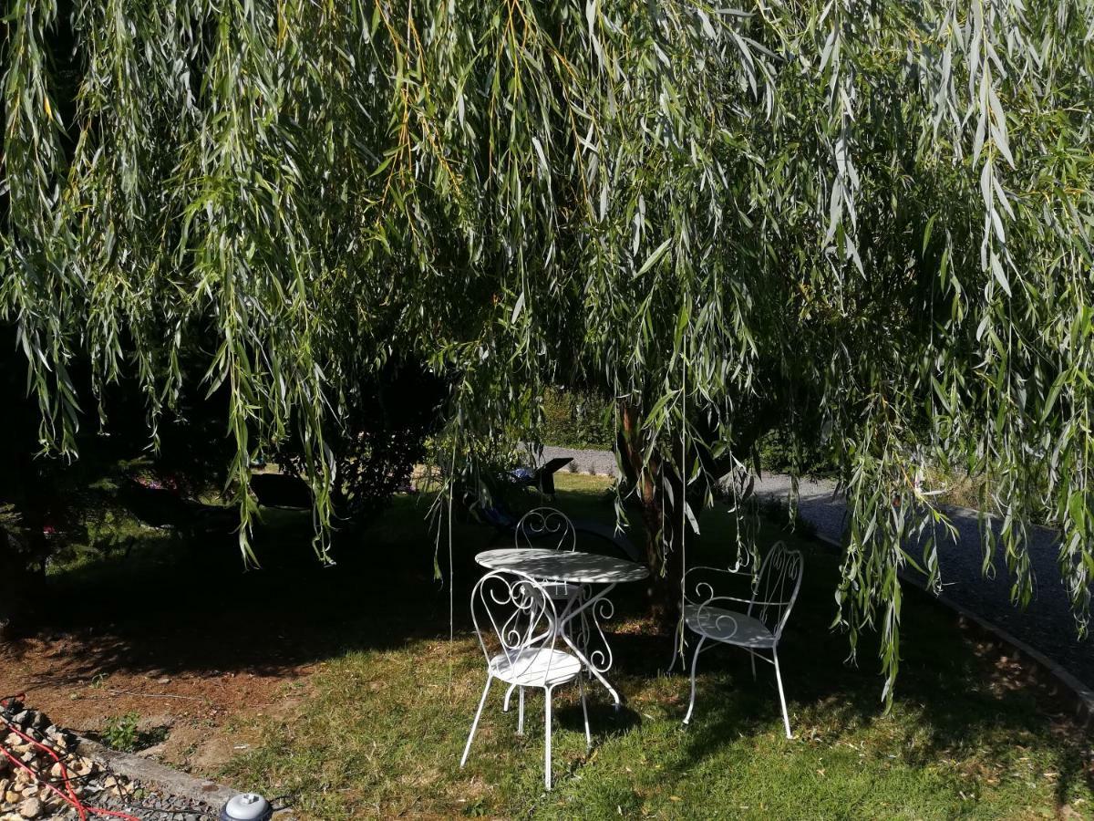 Le Clos Des Hortensias Toutainville Exterior foto